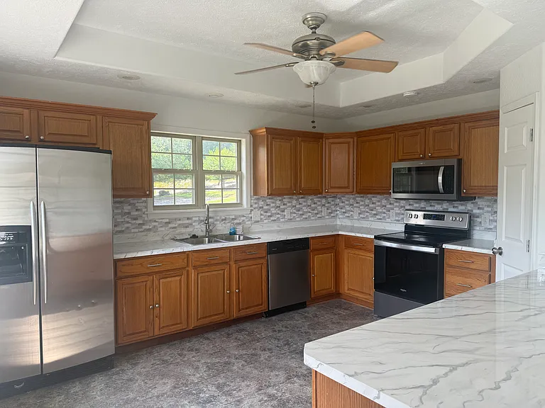 19 Oak Creek Cir — Photo 15