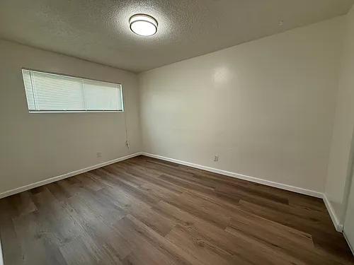 1028 E 20th St #1030 Photo 1