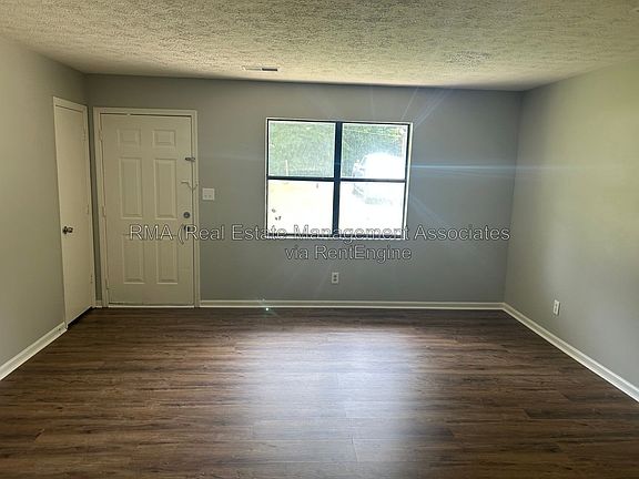 2nd image of 102 Hillpine Trl #A