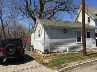 2 Irondale Rd, Morris Plains, NJ 07950