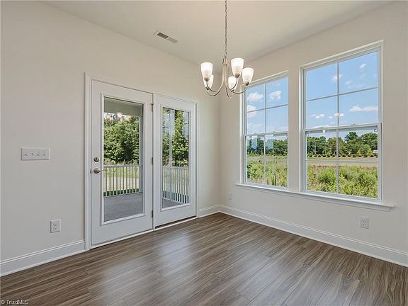 7th image of this home