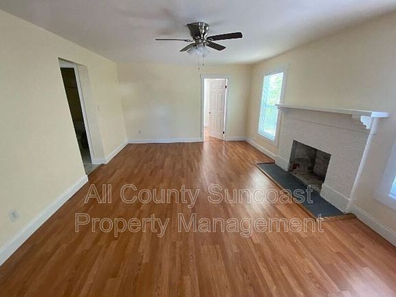 3rd image of 713 Seneca St APT D