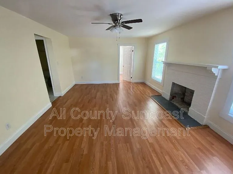 713 Seneca St #D — Photo 3
