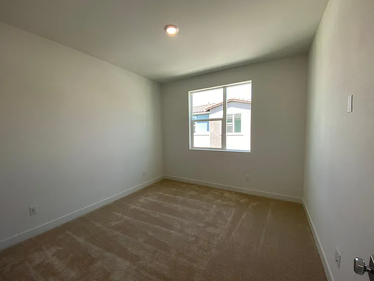 307 Carmona — Photo 12