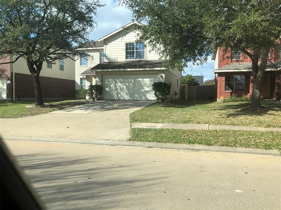 1st image of 17114 Coventry Park Dr