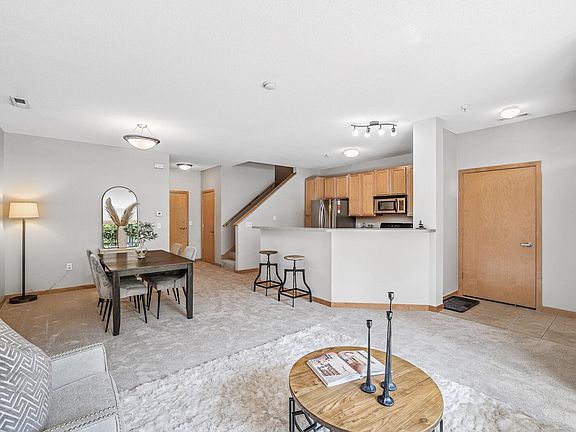 4th image of 820 Emerald St APT 110