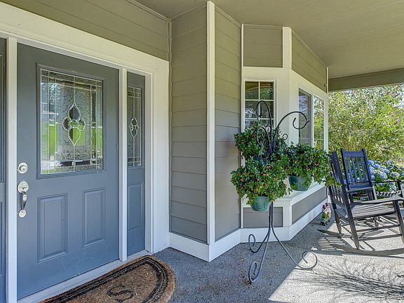 4th image of 4317 203rd Ave NE