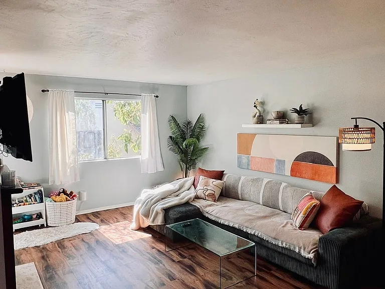 645 Ohio Ave #304 — Photo 2