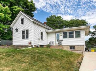 1005 Kane St, Dubuque, IA 52001