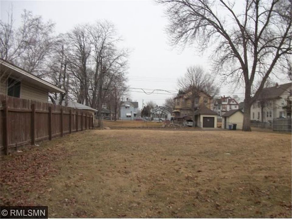 1st image of 121 Magnolia Ave W