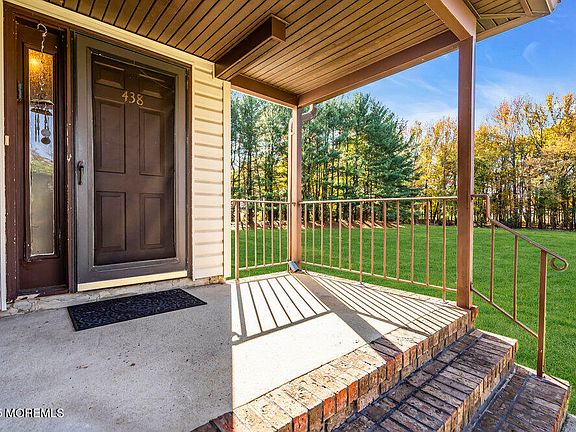 5th image of 438 Oak Knoll Dr #438