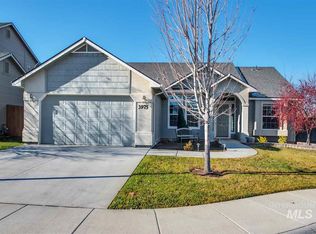 3975 N McKinley Park, Meridian, ID 83646