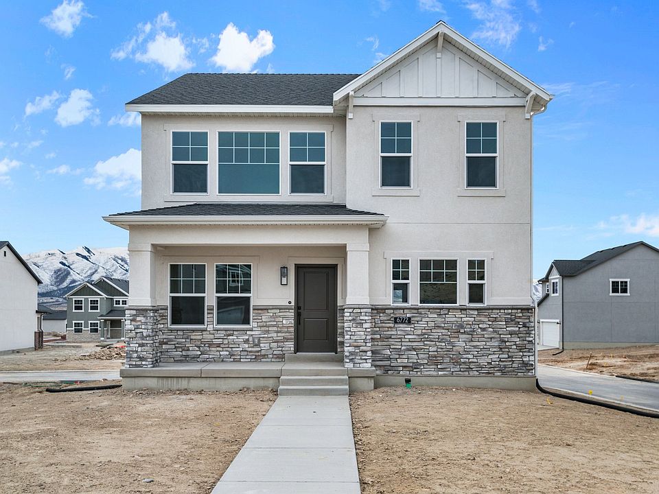 1st image of 889 Pinyon Crest Rd #107
