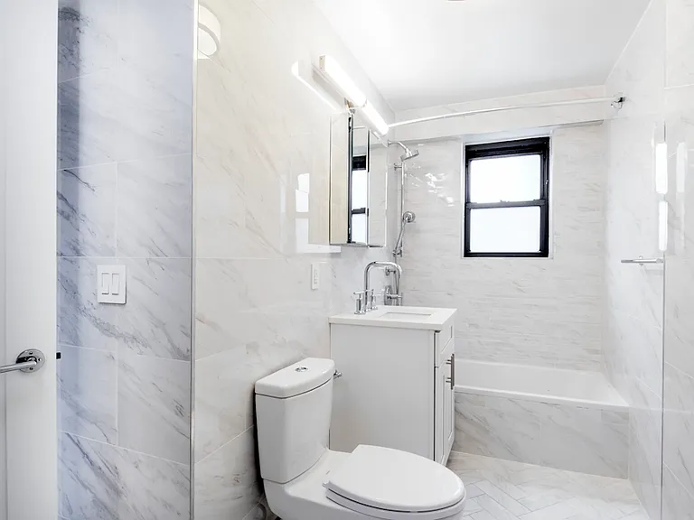 160 E 88th St #5L — Photo 5