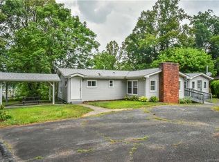 35 Pond St, Arden, NC 28704