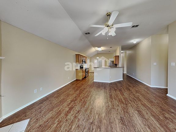 5th image of 11933 Gold Creek Dr E