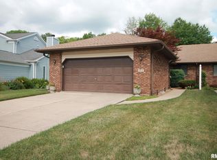 1712 Devonwood Dr, Springfield, IL 62704