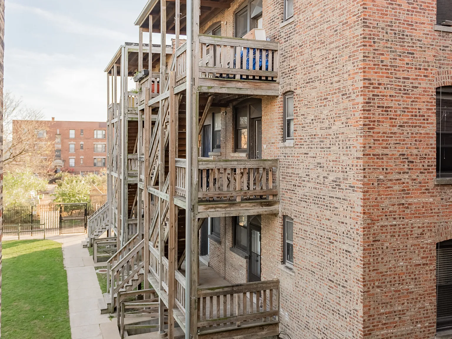 6135-45 S. Dorchester Ave/1409 E. 61st St. — Photo 3