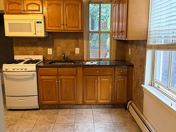 Kitchen with Microwave, and garbage disposal