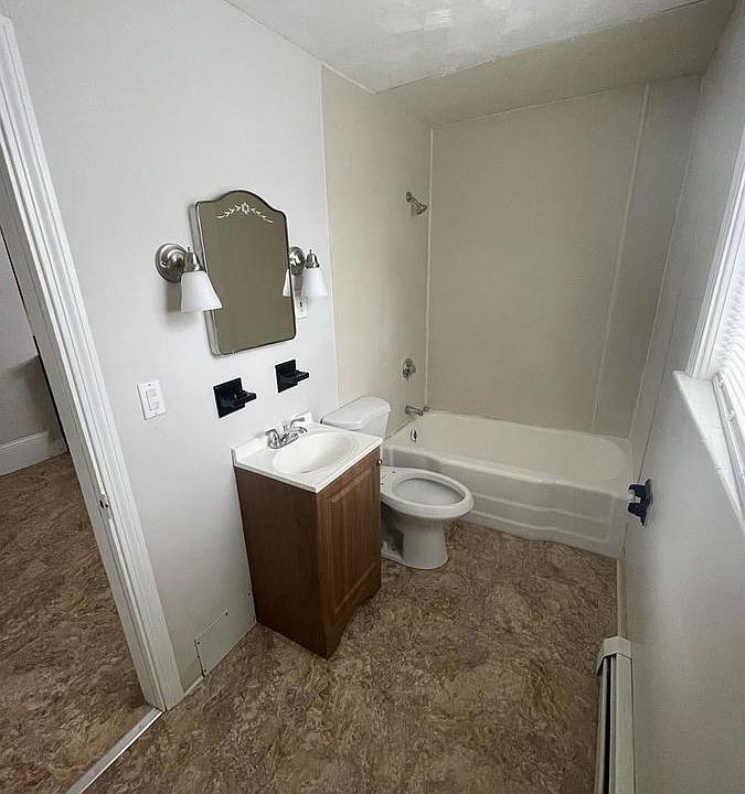 2nd image of 77 Denver St Unit 4