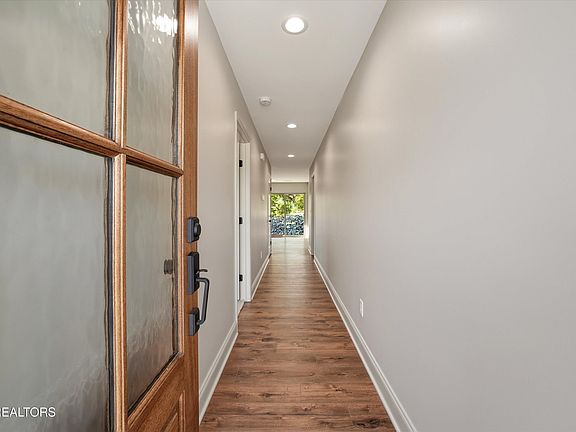 5th image of 7546 Ridge Hollow Way