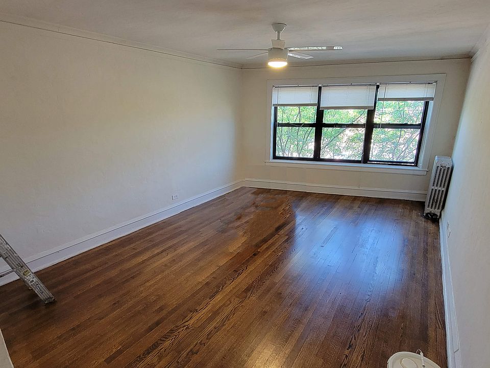 1st image of 5507 N Lincoln Ave #997548