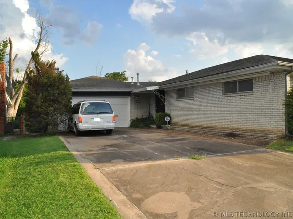 6916 E 15th Pl, Tulsa, OK 74112