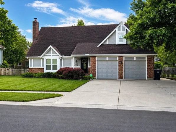 12001 E 77th Ter, Raytown, MO 64138