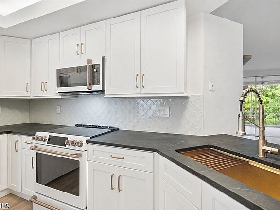 5th image of 6801 Satinleaf Rd S #103