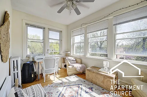 1100 N Hoyne Ave #2 Photo 1