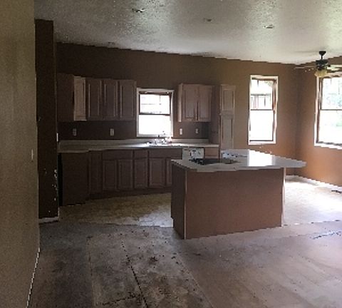 3rd image of 1141 Cinnamon Dr