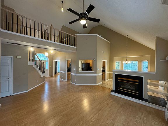 3rd image of 17115 Grenache Ct
