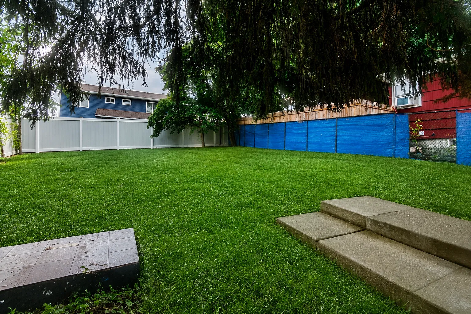 3 bed, 1040 sqft, $3,500 — Photo 2