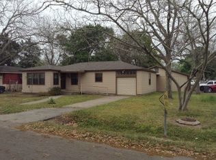 2000 Ross St, Bay City, TX 77414