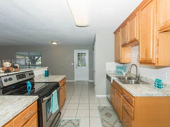 2nd image of 7435 Orange Crest Cir