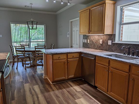 Kitchen and Breakfast Nook