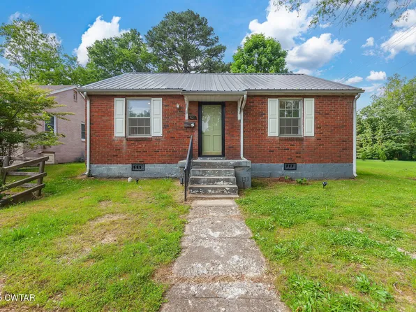 402 Edgewood St, Paris, TN 38242