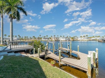 17720 Canal Cove Ct, Fort Myers Beach, FL, 33931