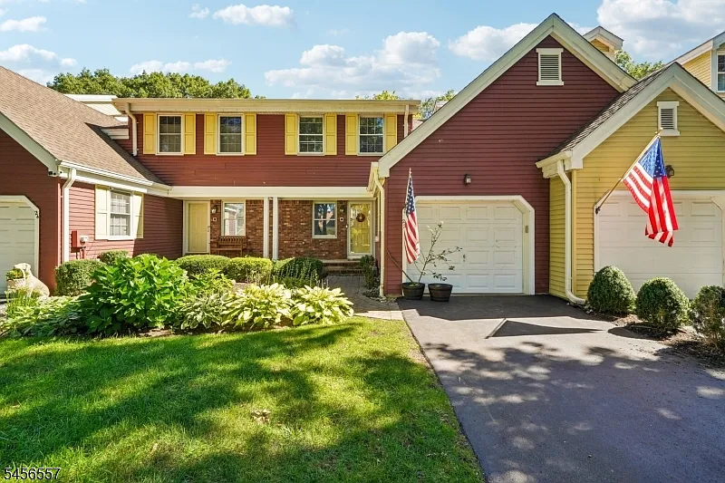 3 bed, 4.0 bath, $4,700 — Photo 2