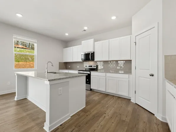 5242 Mulberry Creek Way, Flowery Branch, GA 30542