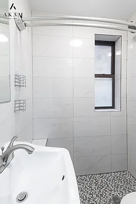 Rented by Akam Sales and Brokerage | media 18