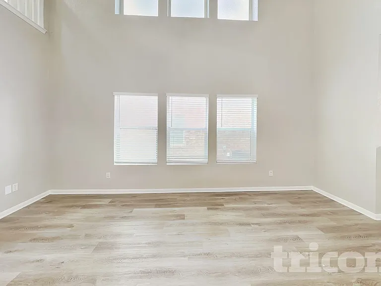 8819 Olmstead Park — Photo 2