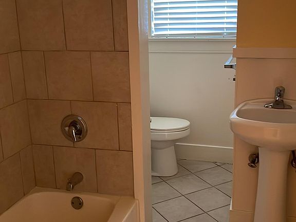 5th image of 4818 Austin Dr #2