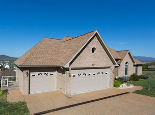 245 Weavers Rd, Harrisonburg, VA 22802