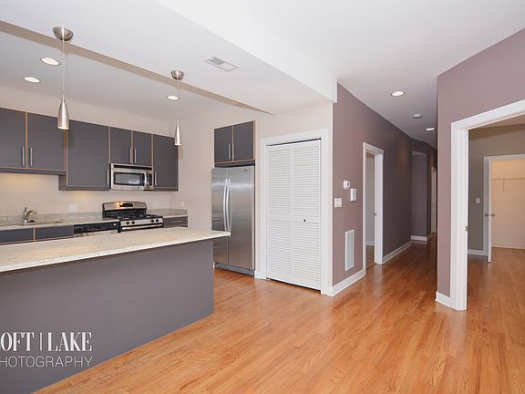 3rd image of 2539 N Sawyer Ave APT 1A