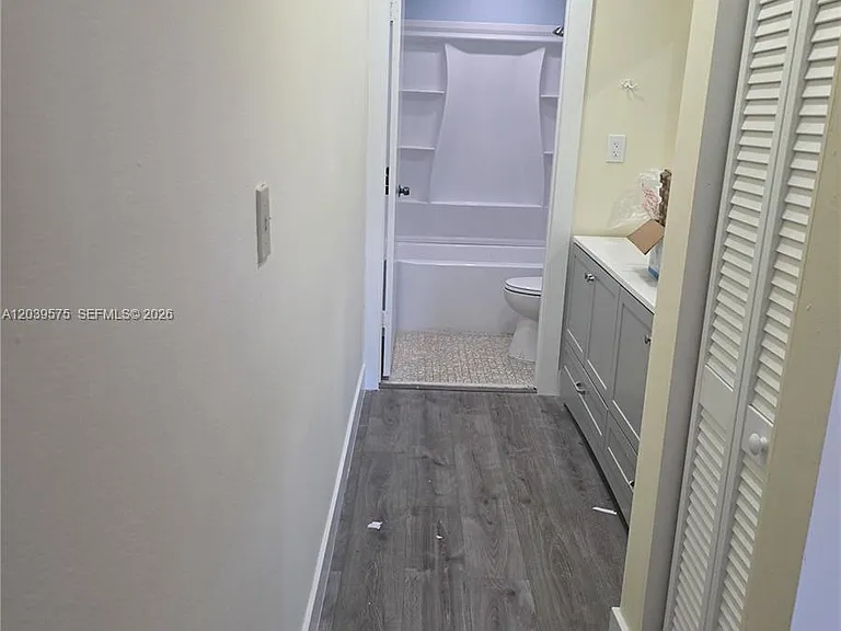 10985 SW 107th St #312 — Photo 7
