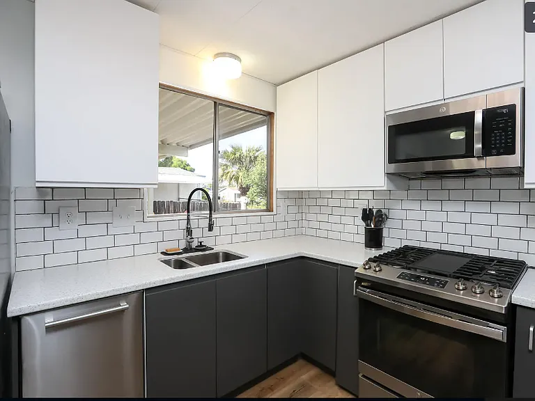 4358 White River Dr — Photo 3
