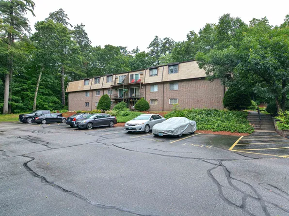 13 Silvestri Circle #20, Derry, NH 03038