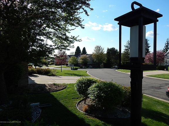 3rd image of 3549 Oakmont Dr