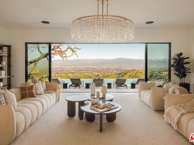 13331 Mulholland Dr, Beverly Hills, CA, 90210